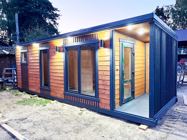 Каркасная баня в стиле Лофт-4 с террасой