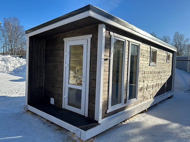 Баня Скандинавия 11 6,5 м со стильным крыльцом