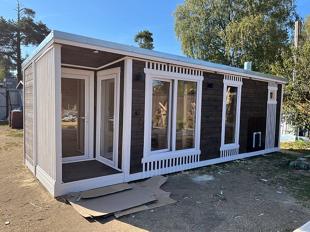 Мобильная баня Лофт-44 с террасой